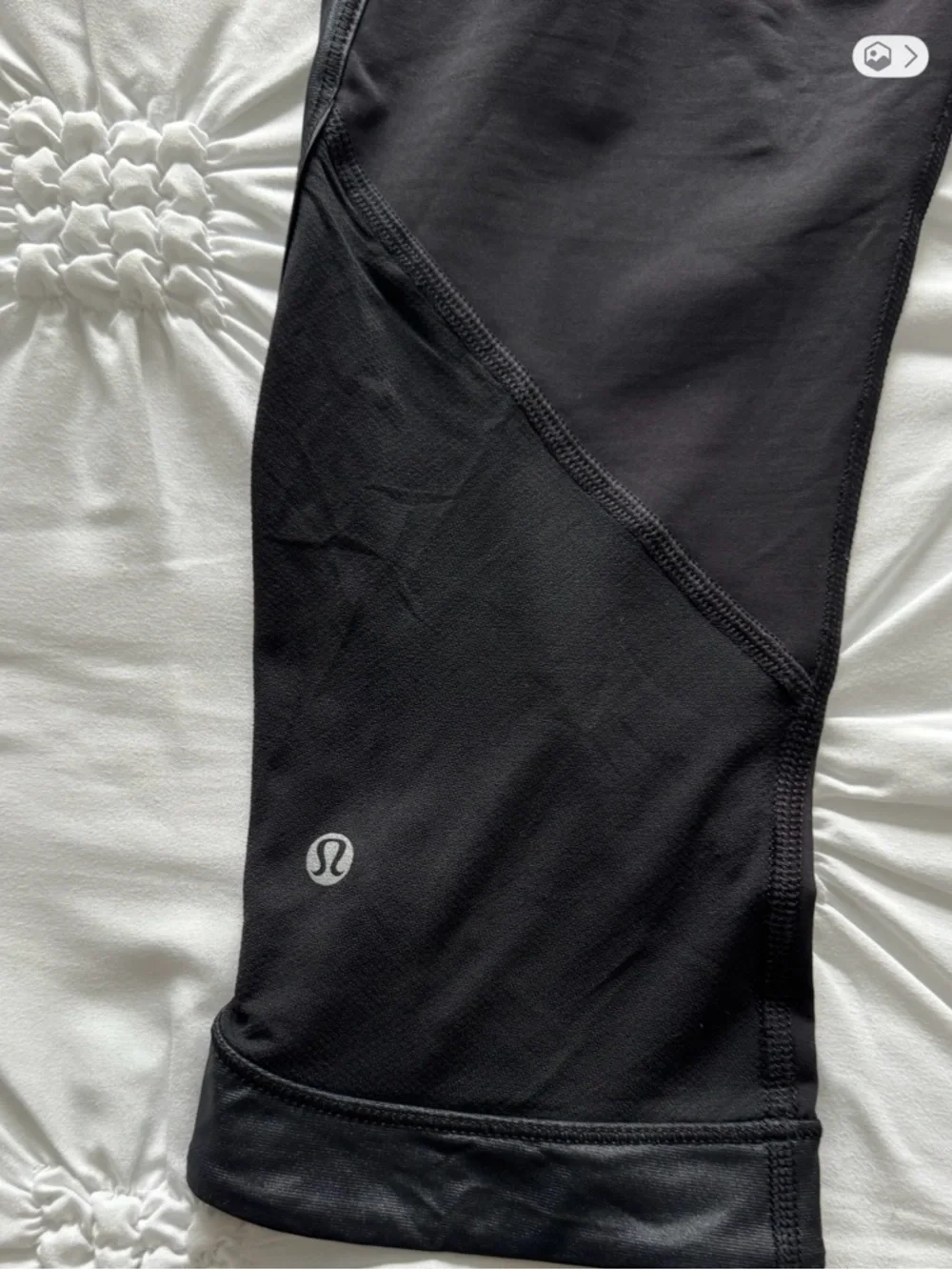 lululemon athletica Black and White Logo Active bottom. - Picture 4 of 7